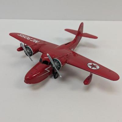 The Texaco NC3055 1940s Gumman Goose Model Plane Bank