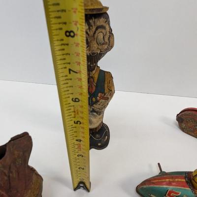 Vintage Tin Toys - B. O. Plenty Wind Up Toy