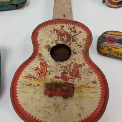 Vintage Tin Toys - B. O. Plenty Wind Up Toy