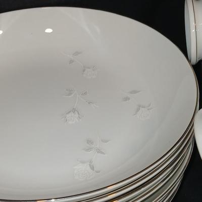 38 piece "Bridal Rose" Celebrity Fine China No. 5895-2 oriental original celebrity Japan
