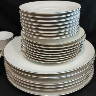 38 piece "Bridal Rose" Celebrity Fine China No. 5895-2 oriental original celebrity Japan