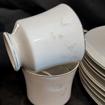 38 piece "Bridal Rose" Celebrity Fine China No. 5895-2 oriental original celebrity Japan