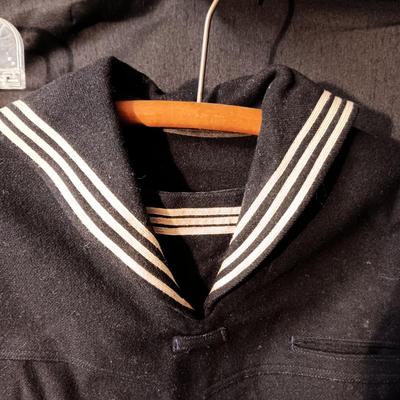 THE CUTEST CHILD'S WOOL NAVY OUTFIT