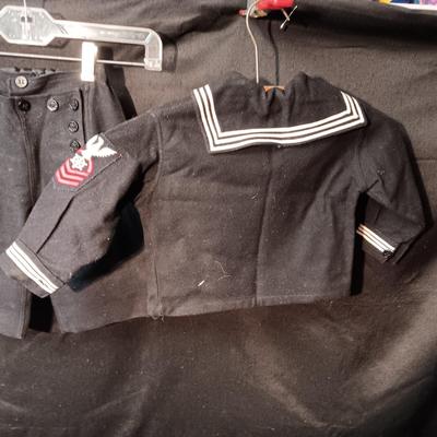 THE CUTEST CHILD'S WOOL NAVY OUTFIT
