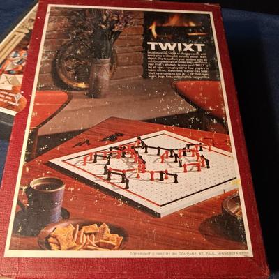 1962 "TWIXT" & 1964 "QUINTO" BOOK CASE GAMES