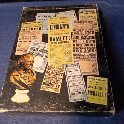THE GAME OF SHAKESPEARE BOOKCASE GAME