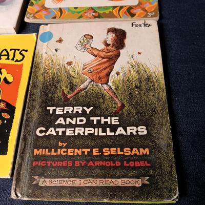 CHILDREN'S BOOKS AND POKEMON TRADING CARD GAME ILLUSTRATED COLLECTION BOOK