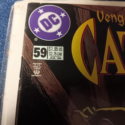 DC CATWOMAN COMIC BOOK