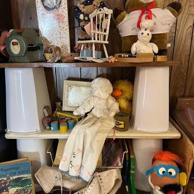 Lot 18: Kids Toy Selection