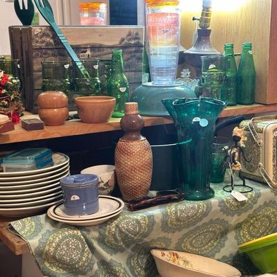 Lot 20: Kitchen Items Galore