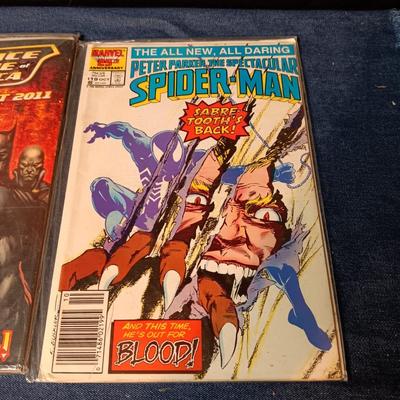 "JUSTICE LEAGUE AMERICA" & "SPIDER-MAN" COMIC BOOKS