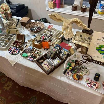 Lot 24: Jewelry Counter Selection