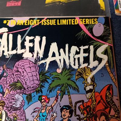 4 COMIC BOOKS