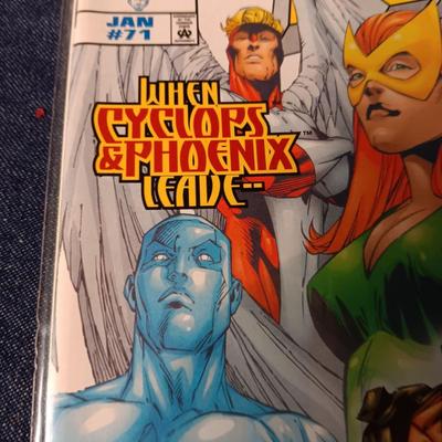 4 COMIC BOOKS (2)