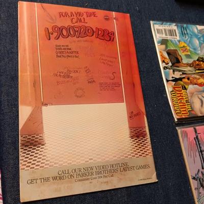 4 COMIC BOOKS (2)