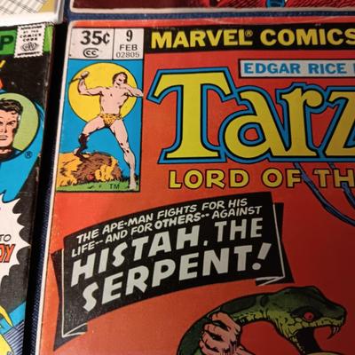 4 COMIC BOOKS (3)
