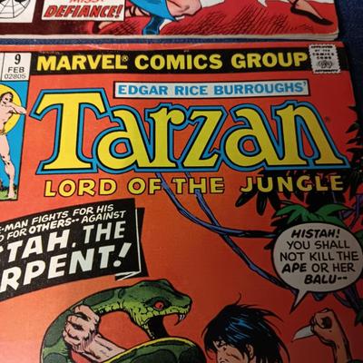 4 COMIC BOOKS (3)