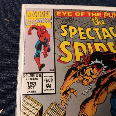 4 COMIC BOOKS (3)