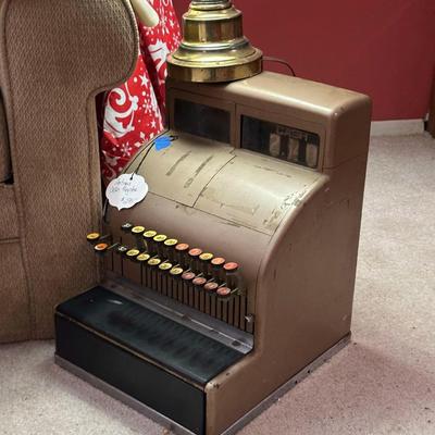 Lot 25: Holiday Selection, Couch & More