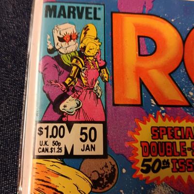 4 COMIC BOOKS (4)