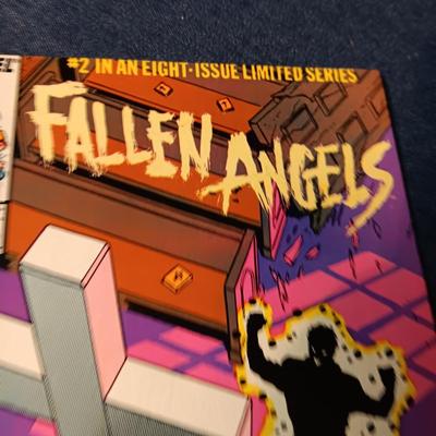 5 COMIC BOOKS