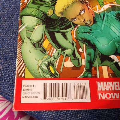 5 COMIC BOOKS