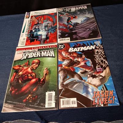 4 COMIC BOOKS (5)