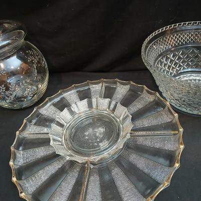 Jeannette Dewdrop serving tray Anchor hocking fruit bowl and decorative glass canister / jar with lid