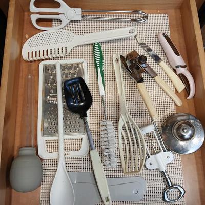 White Kitchen utensils