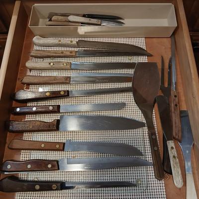 Wooden handled Kitchen knives and wooden handled utensils