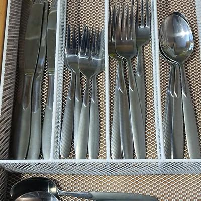 Cambridge stainless Flatware - 20-piece set + extras!