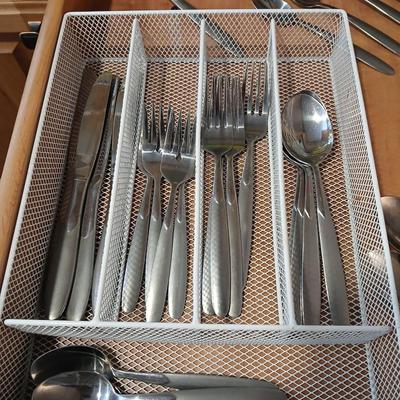 Cambridge stainless Flatware - 20-piece set + extras!