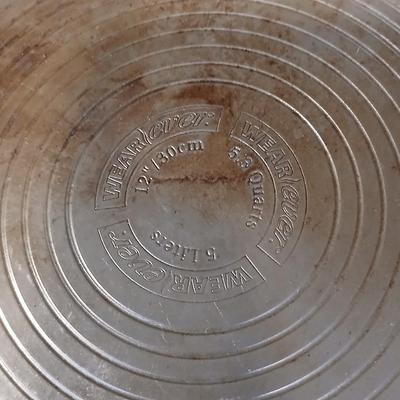 Frying pans and pots with lids