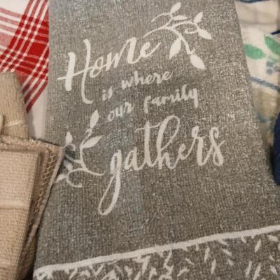 Kitchen hand towels, linens, dish cloths, and hot pads