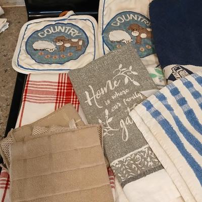 Kitchen hand towels, linens, dish cloths, and hot pads