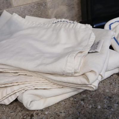 Kitchen hand towels, linens, dish cloths, and hot pads