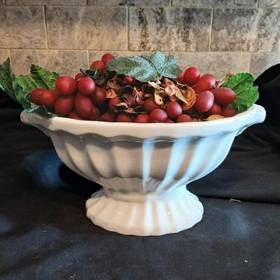 Vintage ceramic dish full of faux grapes and a nice Gibson Christmas poinsettia dish set 24 pieces