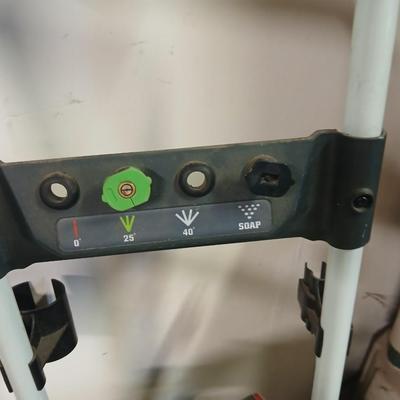 Green works 1700 PSI 1.4 GPM Pressure washer with wand and tips