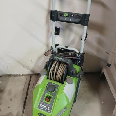 Green works 1700 PSI 1.4 GPM Pressure washer with wand and tips