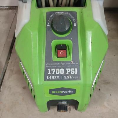 Green works 1700 PSI 1.4 GPM Pressure washer with wand and tips