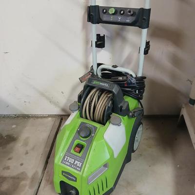 Green works 1700 PSI 1.4 GPM Pressure washer with wand and tips