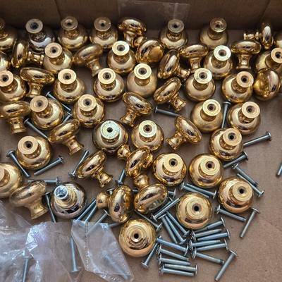 Brass Furniture or Cabinet Knobs Lot