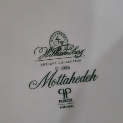 Mottahedah Williamsburg Portugal Porcelain Plates