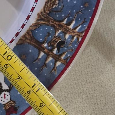 Sakura Snowmen Dinner Plates (4) and 2 Tier Stand