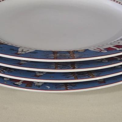 Sakura Snowmen Dinner Plates (4) and 2 Tier Stand