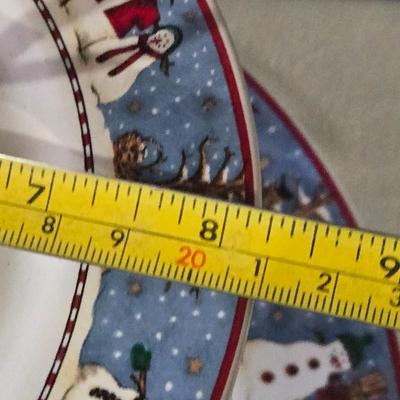 Sakura Snowmen Dinner Plates (4) and 2 Tier Stand