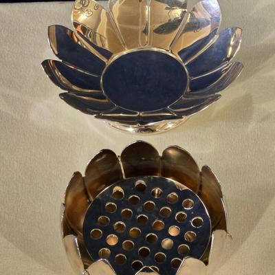 Leonard Silver Plate Flower Frog Set