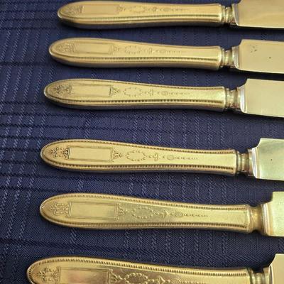 W.M. Rogers Silverplate Flatware Set