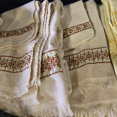 Mixed Towel Lot