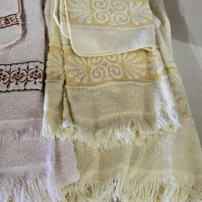 Mixed Towel Lot